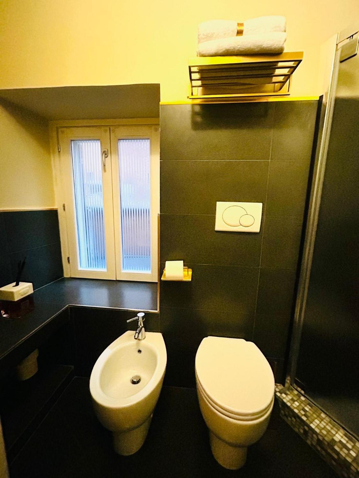Trithome Apartment Rom